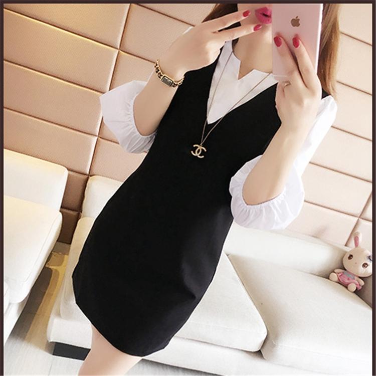 Musim semi dan musim panas model baru Gaya Korea palsu dua potong rok model A mm motif garis Kotak-Kotak Baju Dalaman Atasan musim gugur baju kaos pasang kalung untuk mengirim
