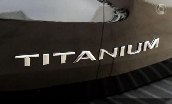 ตัวนูน Titanium