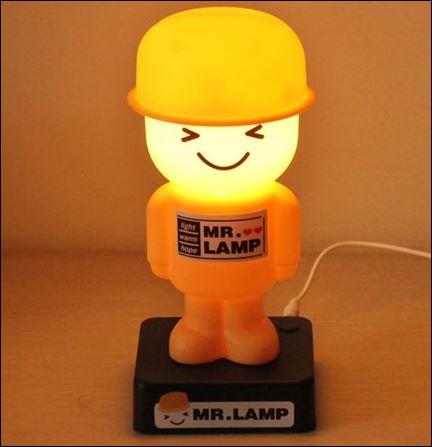 โคมไฟตั้งโต๊ะ Mr. Lamp USB - สีเหลือง