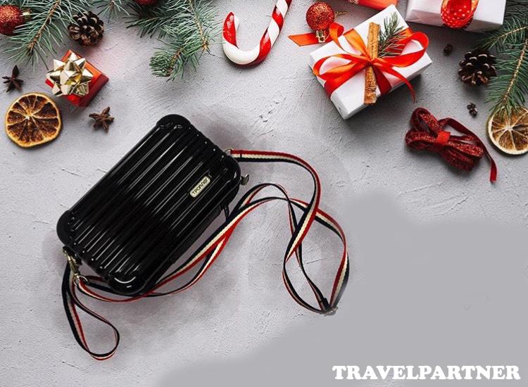 ***ลดกระหน่ำ*** Mini Luggage สีดำ BLACK ดีไซน์มาทรงเดียวกับกระเป๋าเด�   ��นทางพกง่าย ไว้ใส่ของใช้จุกจิก เครื่องสำอาง มือถือ สายชาร์จ แบตสำรองฟรี!!!! สายคล้อง สายสะพายสุดเก๋