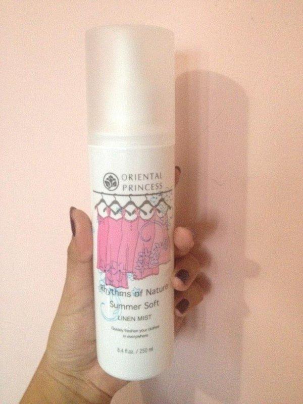 Oriental Princess สเปรย์น้ำหอมฉีดผ้า Rhythms of Nature Summer Soft Linen Mist