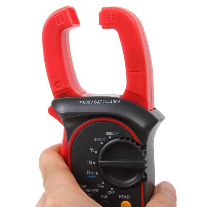 UNI-T UT204A LCD Digital Clamp Multimeter Auto / Manual Range Handhold Test Device