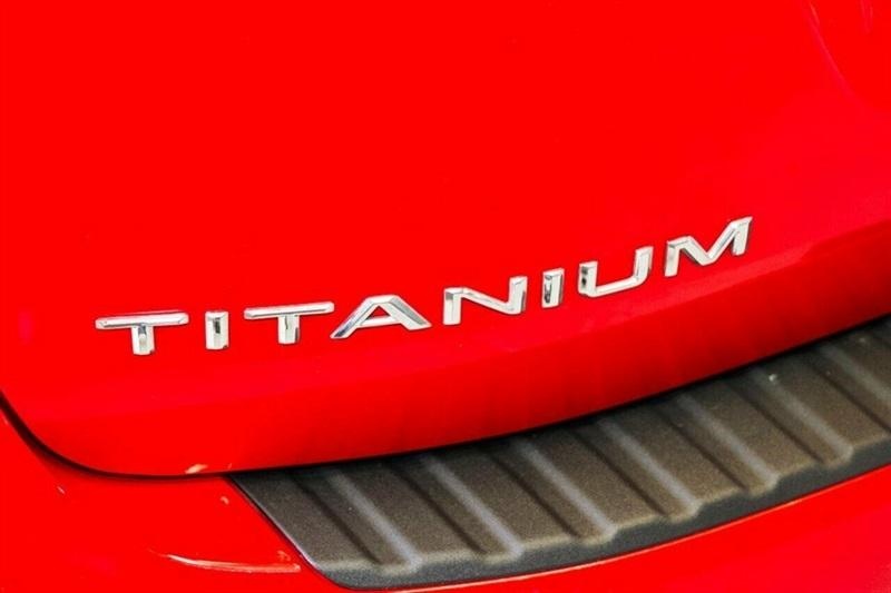 ตัวนูน Titanium