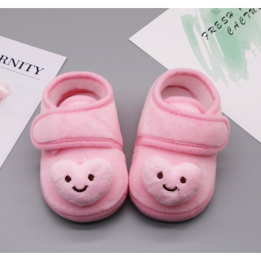 หมดไม่เติม-รองเท้าเด็กอ่อนน่ารักๆ พื้นยาง ไซส์เด็ก 0-15 เดือน