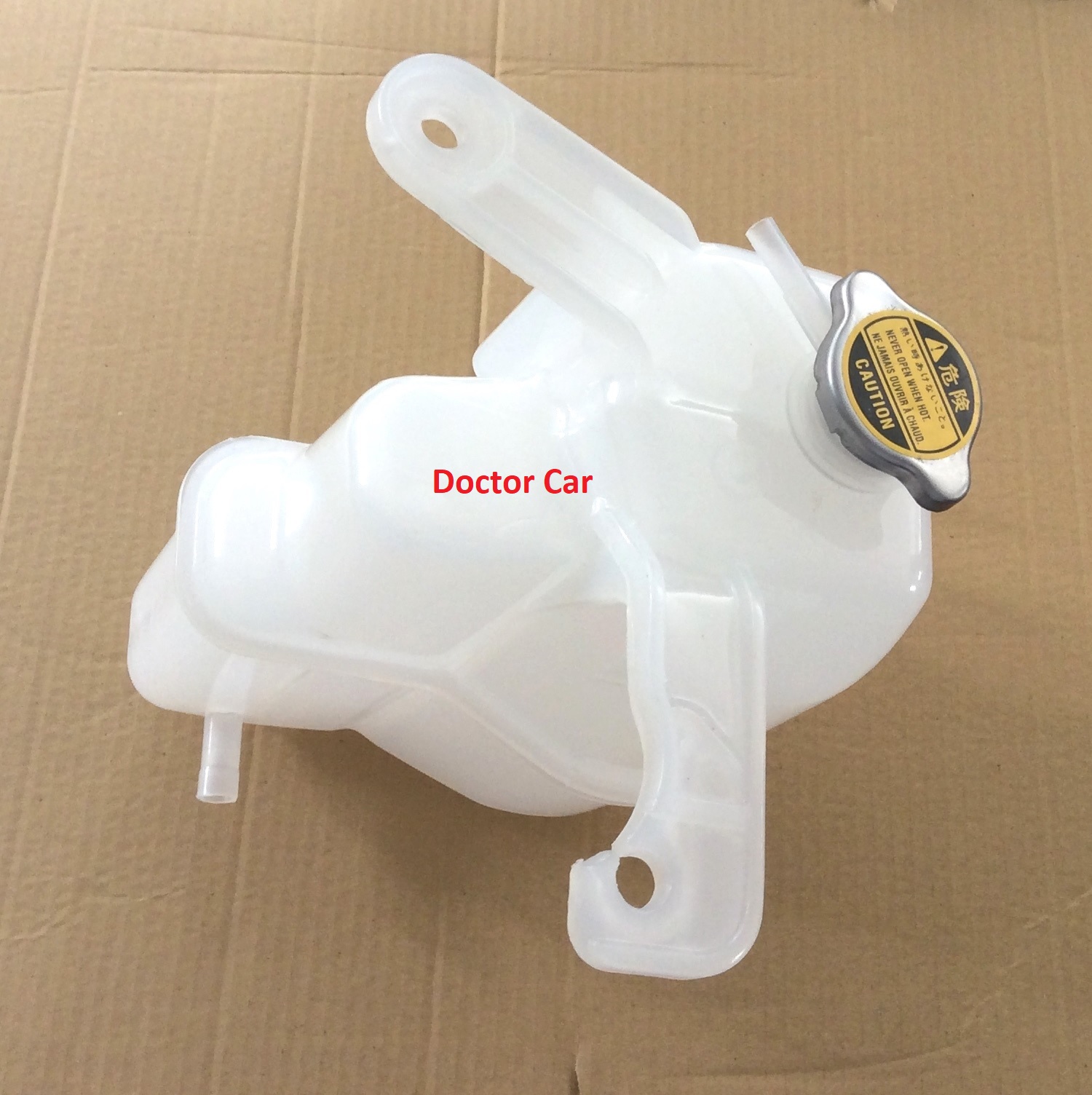 Doctor Car กระป๋องพักน้ำหม้อน้ำ นิสสัน นาวาร่า 2014-2019 Nissan Navara NP300 D23 ราคา 1,350 บาท*ส่งฟรี