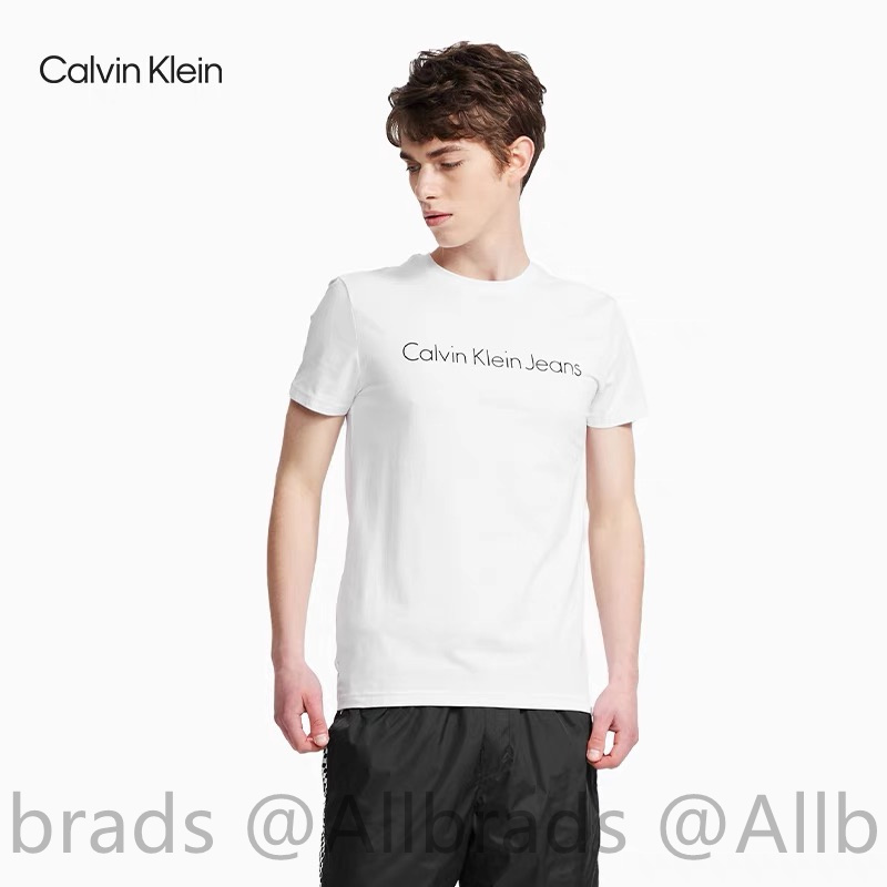 CALVIN KLEIN MEN T-shirt เสื้อยืดแขนสั้นสไตล์สปอร์ต CK แขนสั้น เสื้อยืดสีดำ เสื้อยืดสีขาว เสื้อยืดโลโก้
