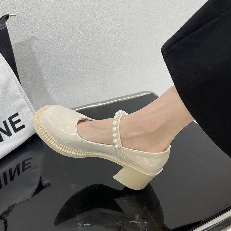 Marquise1997 รองเท้าเเฟชั่น รองเท้าหนังใบเล็กสำหรับนักเรียนหญิง เวอร์ชั่นเกาหลี 2021 รุ่นใหม่ ฤดูใบไม้ผลิและฤดูร้อนแบบบาง