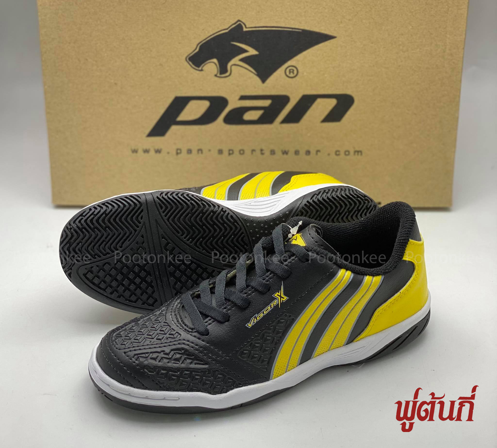 Pan รองเท้าฟุตซอล แพน VigorX PF14AD / PF14JA ไซส์ 32-44 ของเเท้ พร้อมส่ง