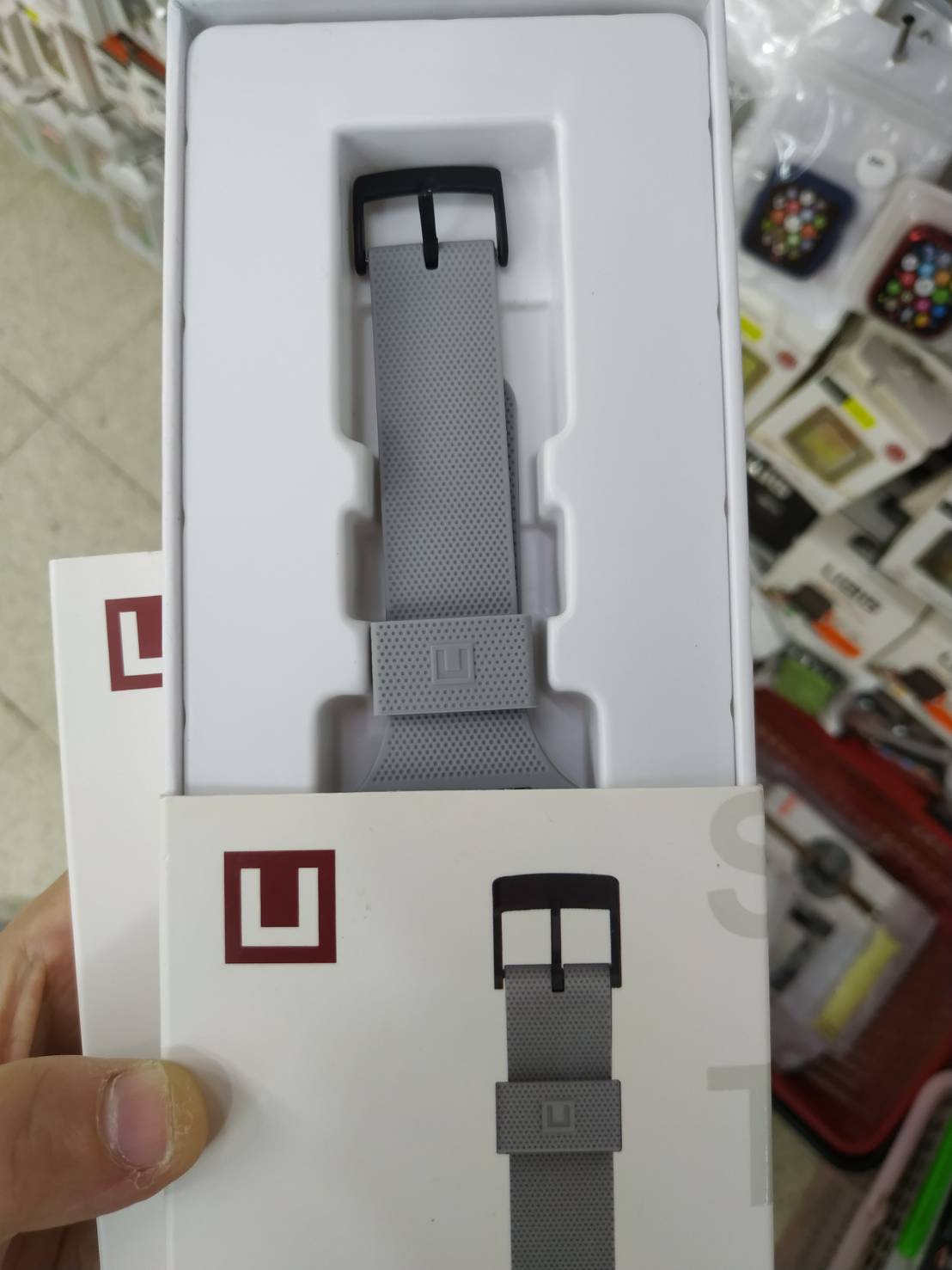 UAG Dot Silicone  Strap Apple watch 38/40/42/44mm สาย ซิลิโคนคุณภาพเยี่ยม