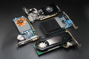ภาพหน้าปกสินค้าการ์ดจอ (VGA card) การ์ดจอเล่นเกมระดับล่าง PCI-E คละรุ่น ที่เกี่ยวข้อง