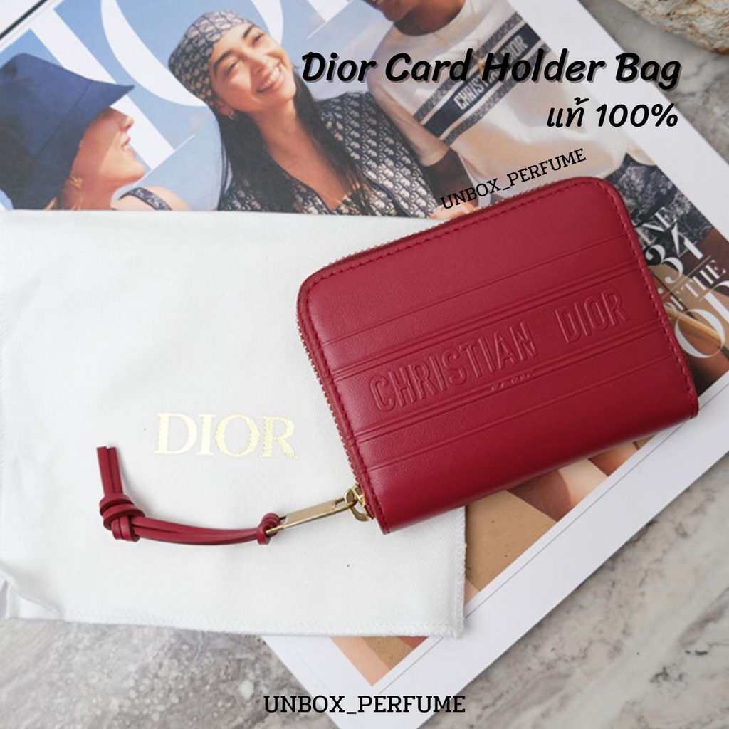 กระเป๋าผ้าแคนวาส ถุงผ้าช้อปปิ้งสไตล์มินิมอล CHRISTIAN Dior กระเป๋านามบัตร Dior สีแดง หนังลูกวัว อุปกรณ์การ์ด ถุงผ้า แท้ 100% ราคา 15,000 บาท*ส่งฟรี