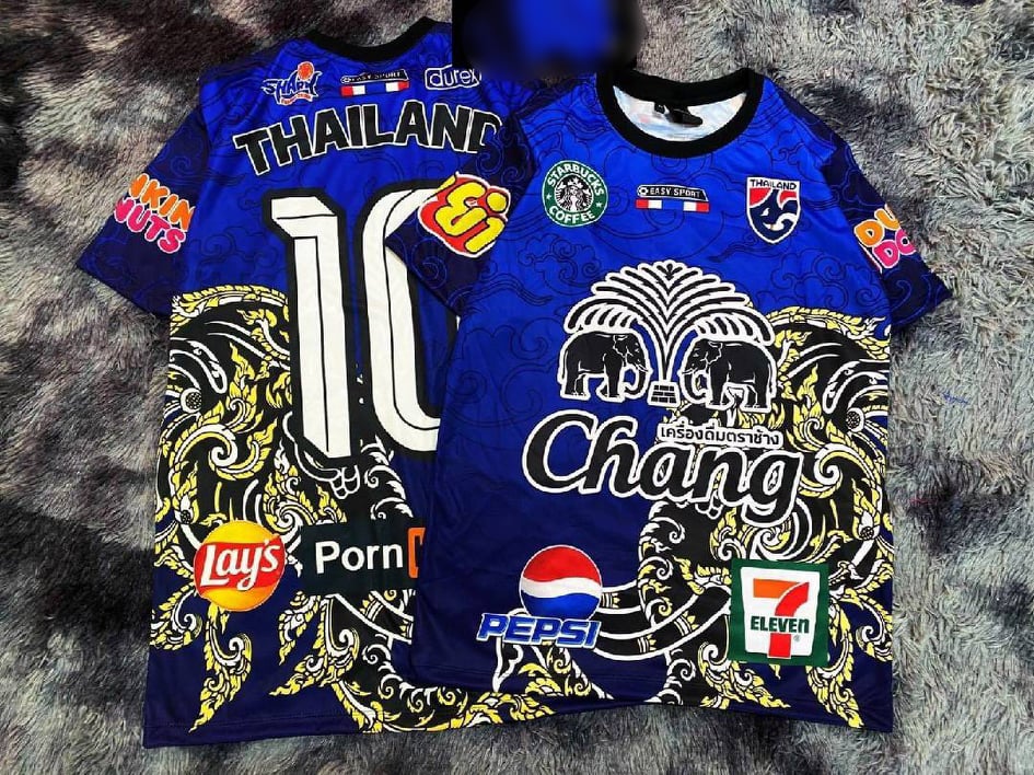 เสื้อกีฬา เสื้อ เสื้อพิมพ์ลาย เสื้อฟุตบอล กีฬาช้าง  สกรีนChang ช้างศึก ธงชาติไทย เสื้อบอล