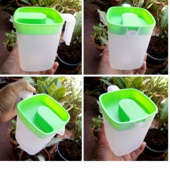 เหยือกน้ำพลาสติก 700 ml - สำหรับทำความสะอาดผู้ป่วย ผู้สูงอายุ และเด็ก ที่นอนบนเตียง เหยือกน้ำพลาสติก 700 ml - สำหรับทำความสะอาดผู้ป่วย ผู้สูงอายุ และเด็ก ที่นอนบนเตียง