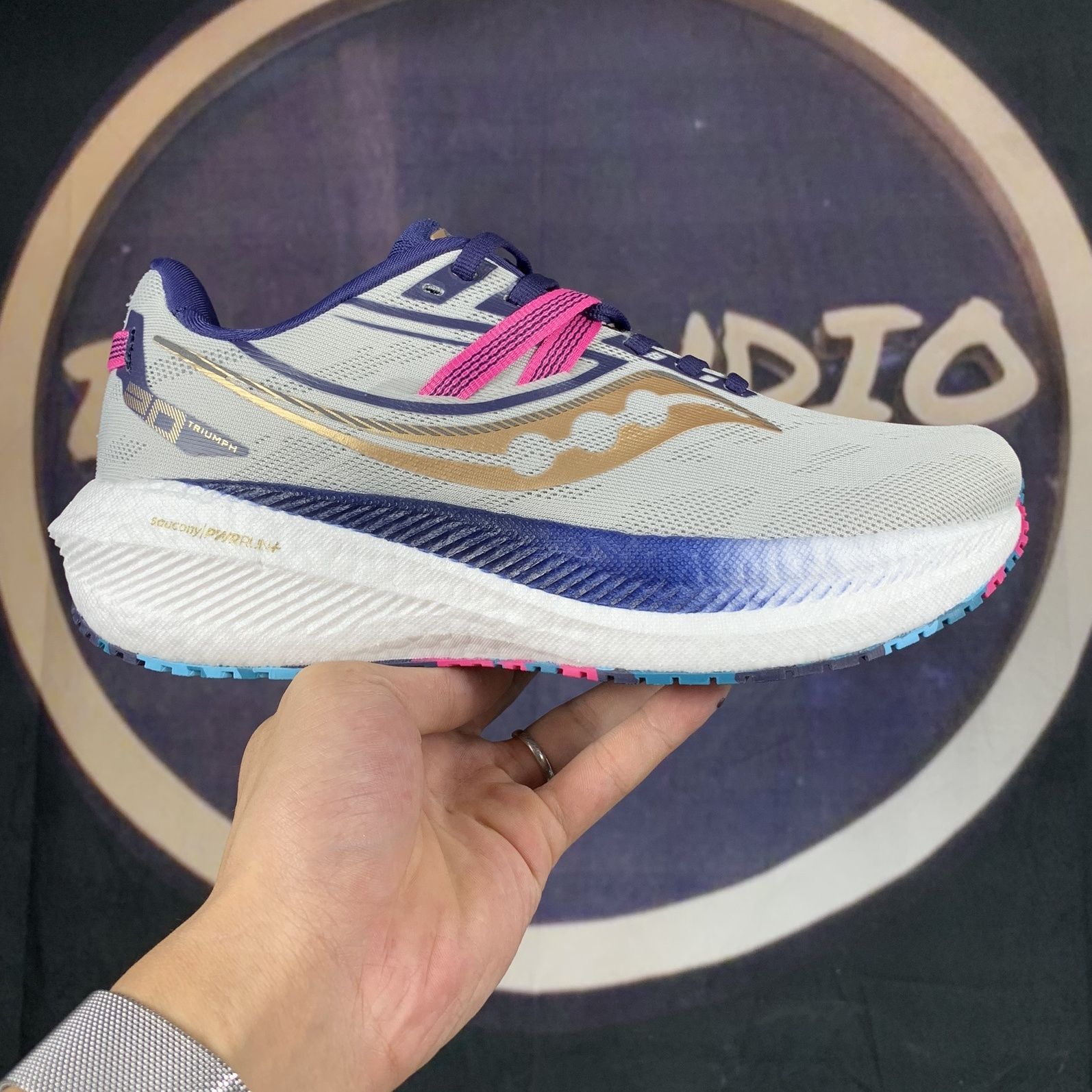 Saucony hurricane shop 14 mujer olive