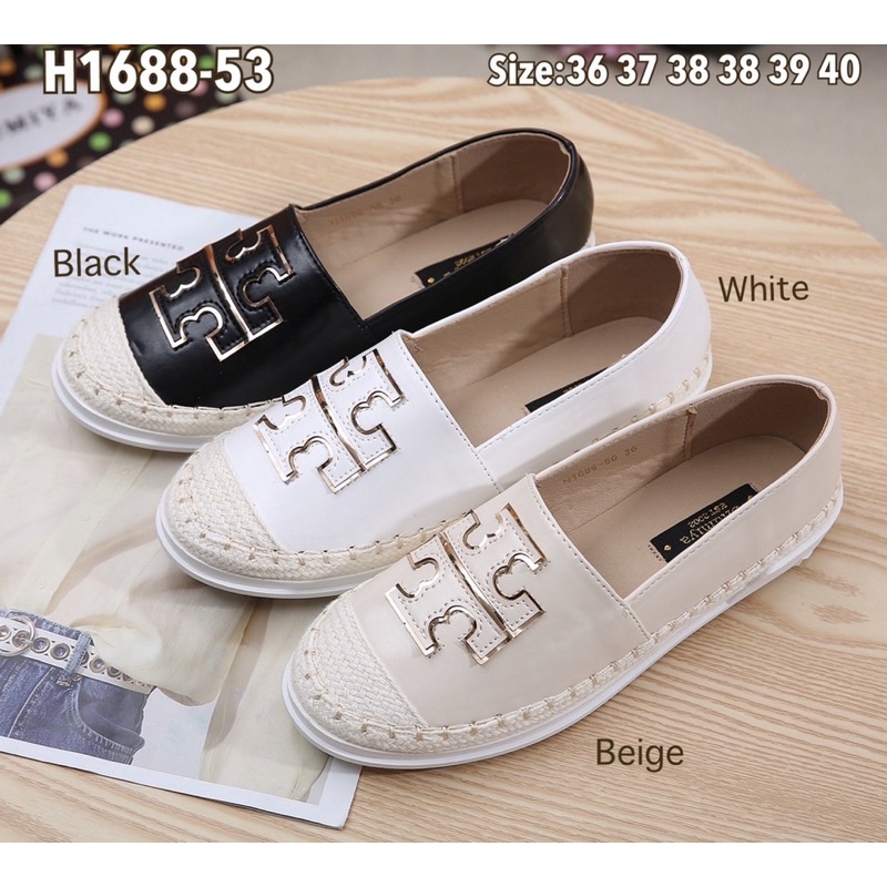 รองเท้าลำลองแฟชั่นมาใหม่ TORY bush นิ่มๆมากshumiya fashionและKitePretty พื้นหนา ราคา 369 บาท*ส่งฟรี