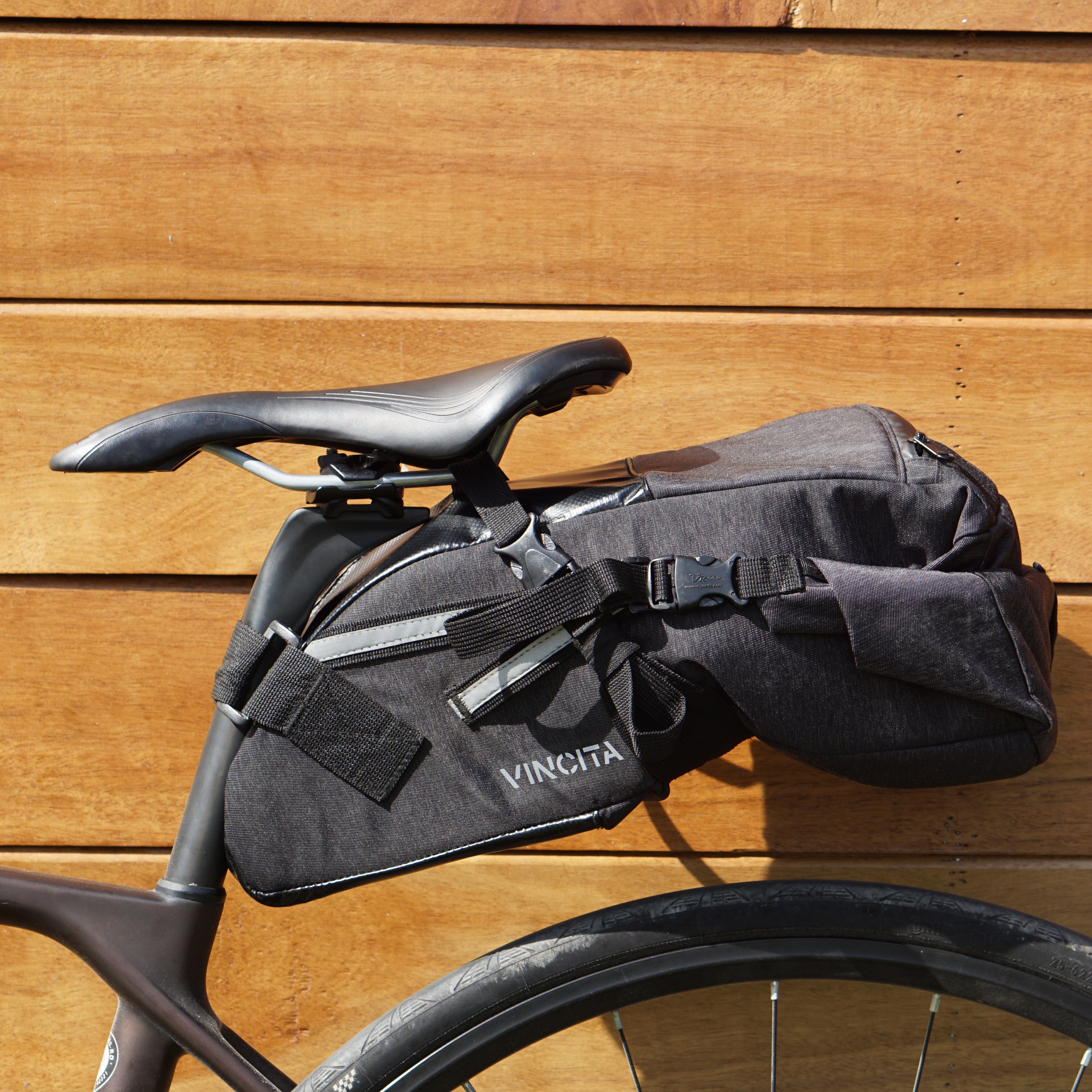 Vincita กระเป๋าใต้อาน STRADA BIKEPACKING ผ้า คอร์ดูร่า CORDURA® วินสิตา B038BP : STRADA BIKEPACKING SADDLE BAG ราคา 3,069 บาท*ส่งฟรี