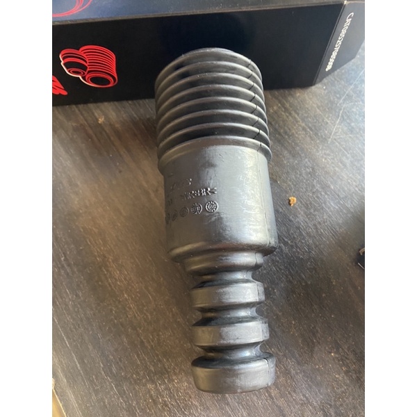 ยางกันฝุ่นโช๊คอัพหน้าNissan Tiida cube Z11 C11 ยีห้อkyb ราคาตัวละ ราคา 245 บาท*ส่งฟรี