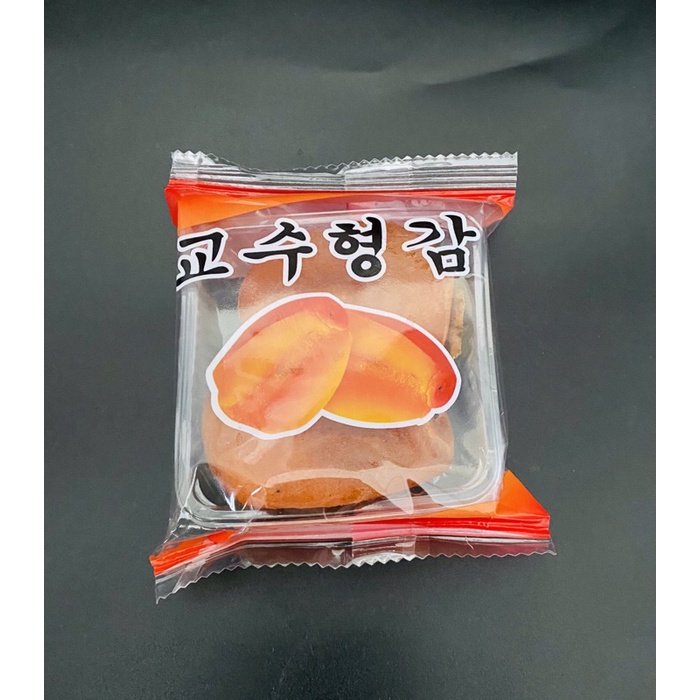 [ด่วน] ลูกพลับแห้งเกาหลี ลูกพลับเกาหลี(韩国柿饼) 1 แพ็ค มี 2 ลูก 교수형 감 หวานธรรมชาติ เนื้อเหนียว นุ่ม หนึบ เคี้ยวมัน เพลิน KM16 อาหาร ของกิน ของฝากKM16.9813✨สินค้าขายดี✨ ราคา 119 บาท*ส่งฟรี