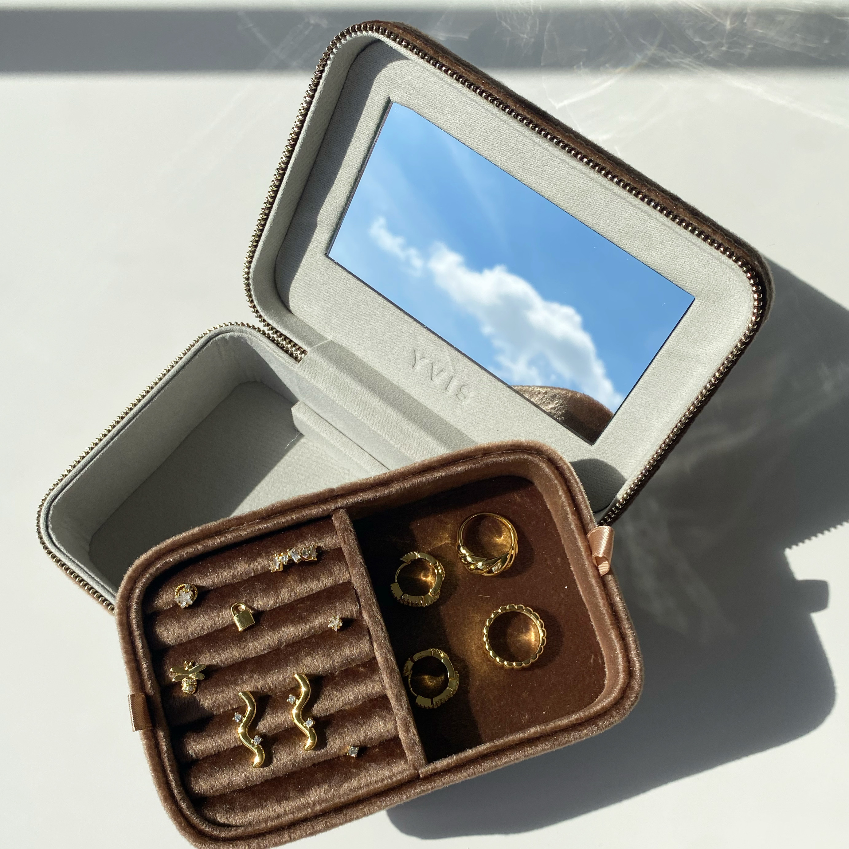 YVIS tart jewelry case กล่องใส่เครื่องประดับ