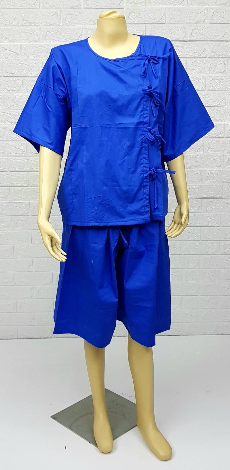  ชุดเสื้อกางเกงสำหรับผู้ป่วย เสื้อคอกลม พร้อมกางเกงหูรูดขายาว  ผ้าฝ้าย 100%  MADE IN THAILAND  ผู้ป่วยติดเตียง   ผู้ป่วยพักฟื้นหลังผ่าตัด  
