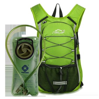 ซื้อ/ขาย Local lion กระเป๋ากีฬา กันน้ำ เป้สะพายหลัง 15L (สีเขียว) พร้อมถุงน้ำ 2ลิตร