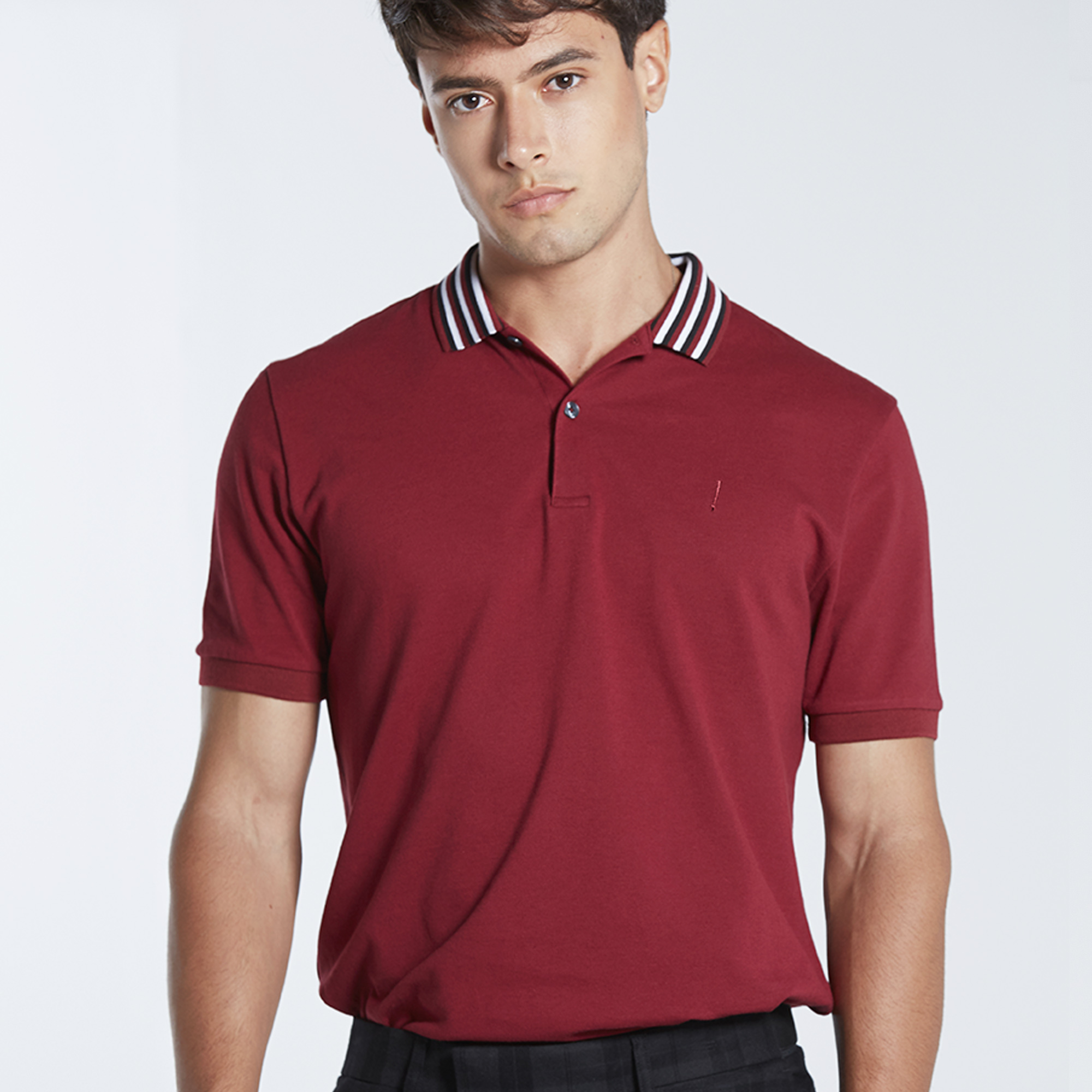 Morgan Homme เสื้อโปโล Polo แขนสั้น ทรงเข้ารูป ผ้า Cotton + Lycra สวมใส่สบาย สีกรม และ สีแดง รุ่น Darken