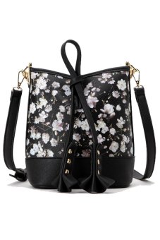 AXIXI กระเป๋าสะพายข้าง แบบมีหูหิ้ว แฟชั่นเกาหลี รุ่น 108 (Black) AXIXI กระเป๋าสะพายข้าง แบบมีหูหิ้ว แฟชั่นเกาหลี รุ่น 108 (Black)