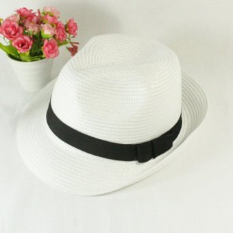 หมวกปานามา Fedora สีขาว หมวกแฟชั่น มีสายสีดำคาดที่ตัวหมวก 1 ชิ้น หมวกปานามา Fedora สีขาว หมวกแฟชั่น มีสายสีดำคาดที่ตัวหมวก 1 ชิ้น