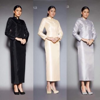 Papada Shop-ชุดผ้าไหมไทยจิตรลดา ชุดงานบวช งานมงคล งานแต่งไทยจิตรลดา บ่าเรียบ หรู ดูดีสุดๆ - สีทอง Papada Shop-ชุดผ้าไหมไทยจิตรลดา ชุดงานบวช งานมงคล งานแต่งไทยจิตรลดา บ่าเรียบ หรู ดูดีสุดๆ - สีทอง
