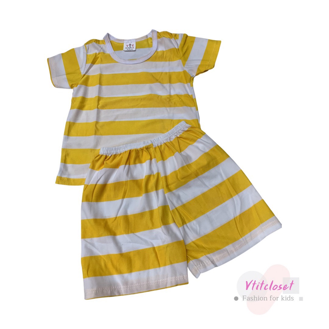 Vtitcloset ชุดเด็ก เสื้อยืดลายริ้ว+กางเกง ใส่สบายๆ เด็ก 6 เดือน-3 ขวบ เลือกสีได้ ลายใหม่เข้าตลอดนะ (ควรดูรอบ อก เสื้อ เป็นเกณฑ์)