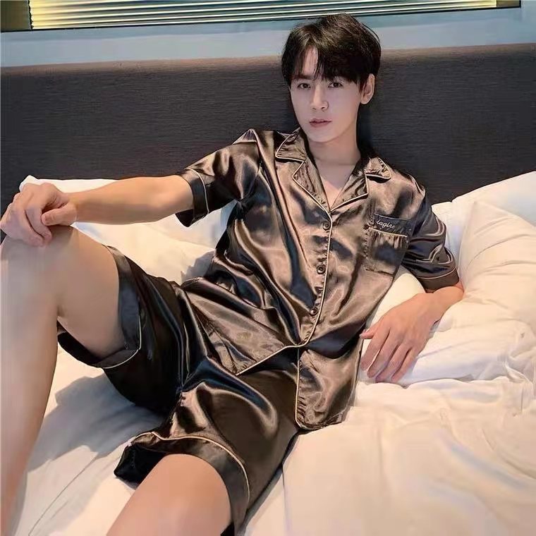 3333-1 ชุดนอนผู้ชายแขนสั้นขาสั้นน่ารักๆผ้าซาตินนิ่มใส่สบาย สีสวยสด สไตล์เกาหลี (สินค้าพร้อมส่ง)