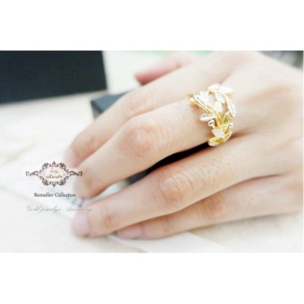 ManeeNopparut มณีณพรัช แหวน ใบมะกอก รุ่น RW057 ManeeNopparut มณีณพรัช แหวน ใบมะกอก รุ่น RW057