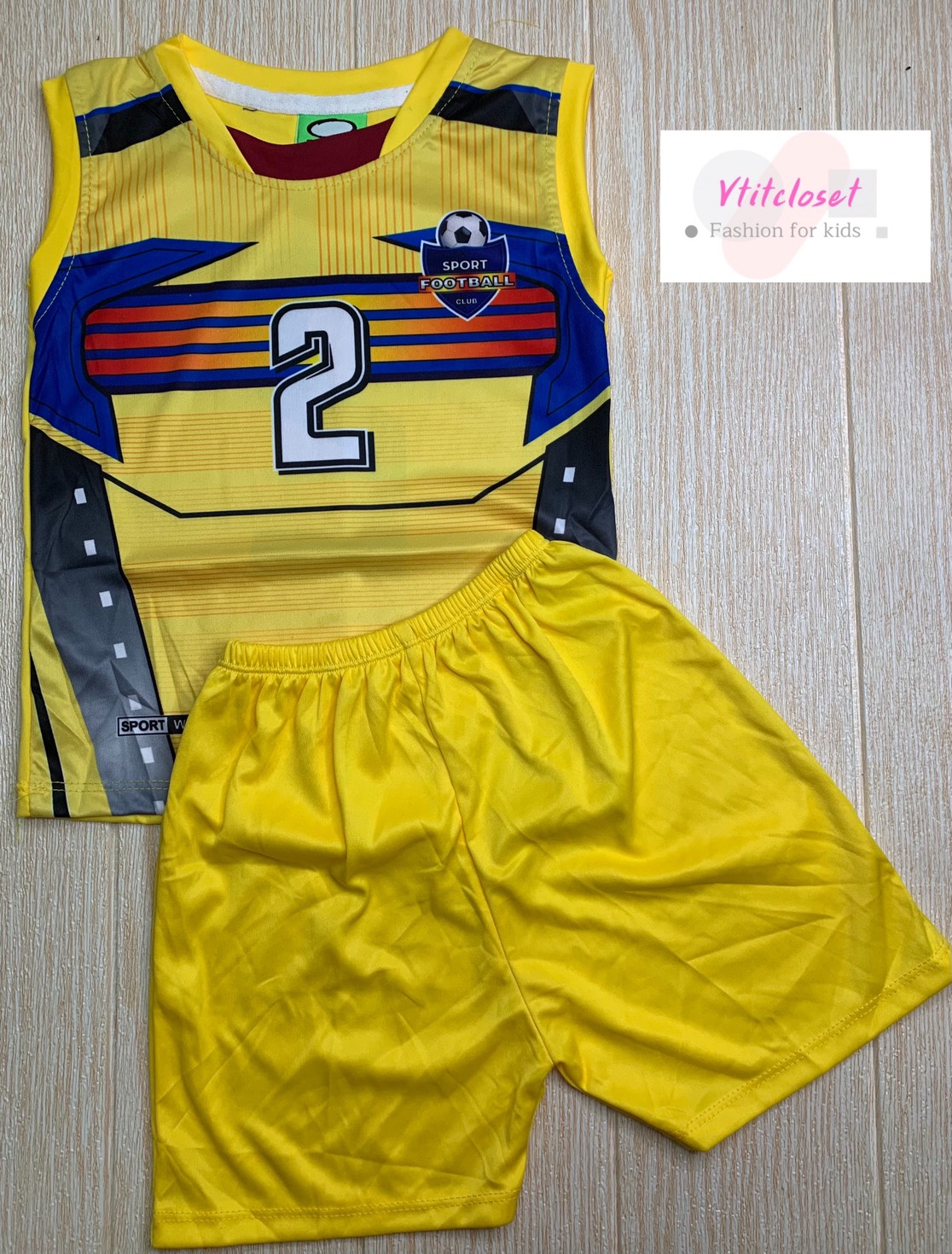 Vtitcloset ชุดบอลเด็ก(กล้าม) ชุดกีฬากล้ามผ้ามัน เด็ก 6 เดือน-5 ขวบ ใส่สบายๆ เลือกสีได้(คละแบบ) แบบเข้าใหม่ตลอดนะ (ควรดูรอบ อก เสื้อ เป็นเกณฑ์)