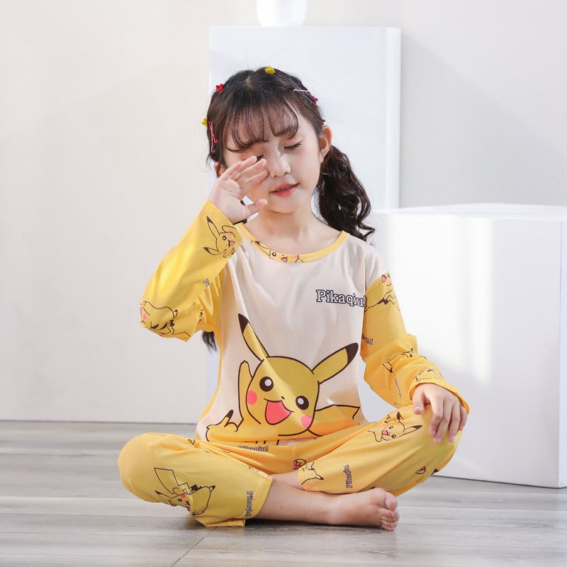 ลายปิกาจู ขาวเหลือง น่ารักางชุดนอนแขนยาว ชุดนอนเด็ก ชุดนอนเด็กชายและเด็กหญิง10~16 หลา 110~150cm