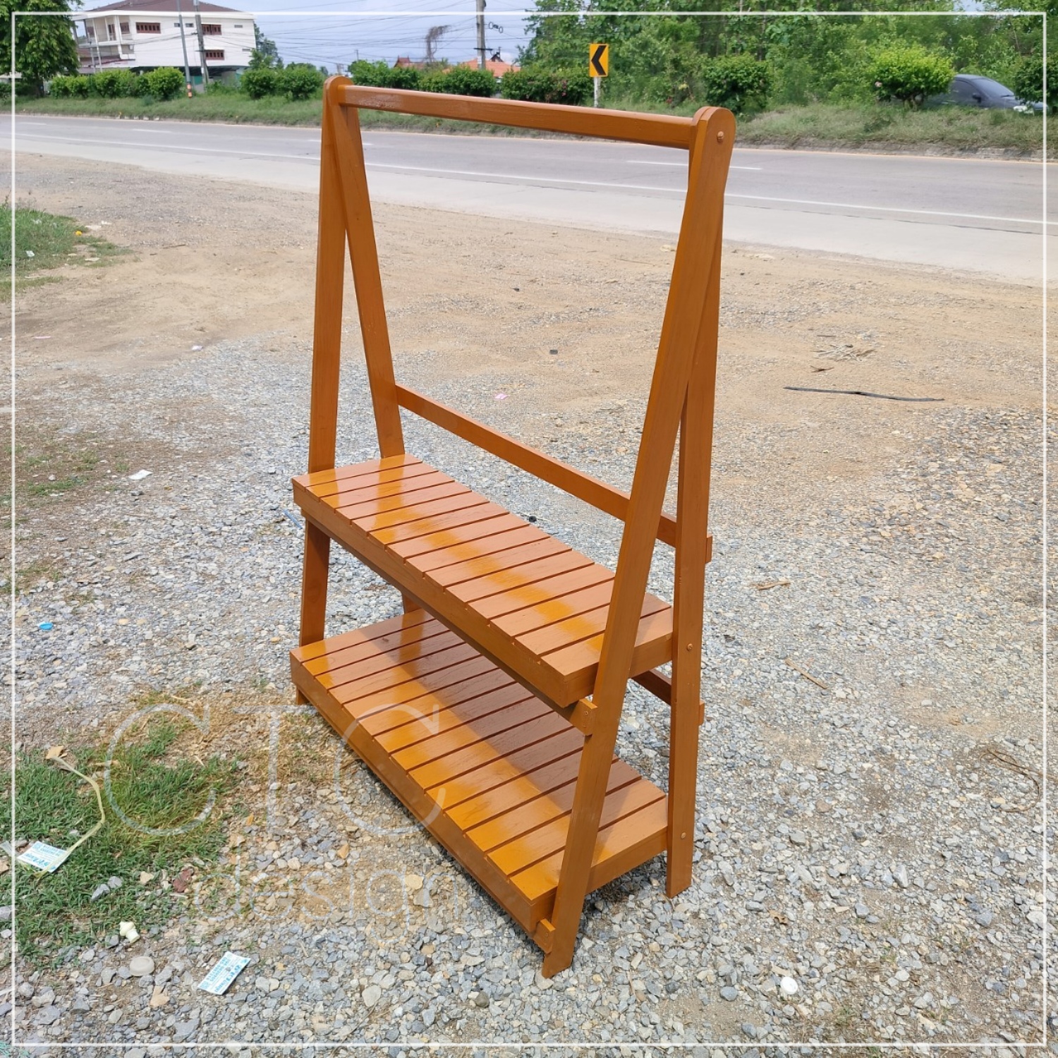 CTC ราวตากผ้า ราวผ้าไม้สัก ที่ตากผ้า มีที่วาง 2 ชั้น พับได้ กว้าง115 ซม สูง150 ซม ชั้นที่1 ลึก40 ซม ชั้นที่2 ลึก30 ซม สีย้อม[อิฐ] Clothes rack. ราคา 1,190 บาท*ส่งฟรี