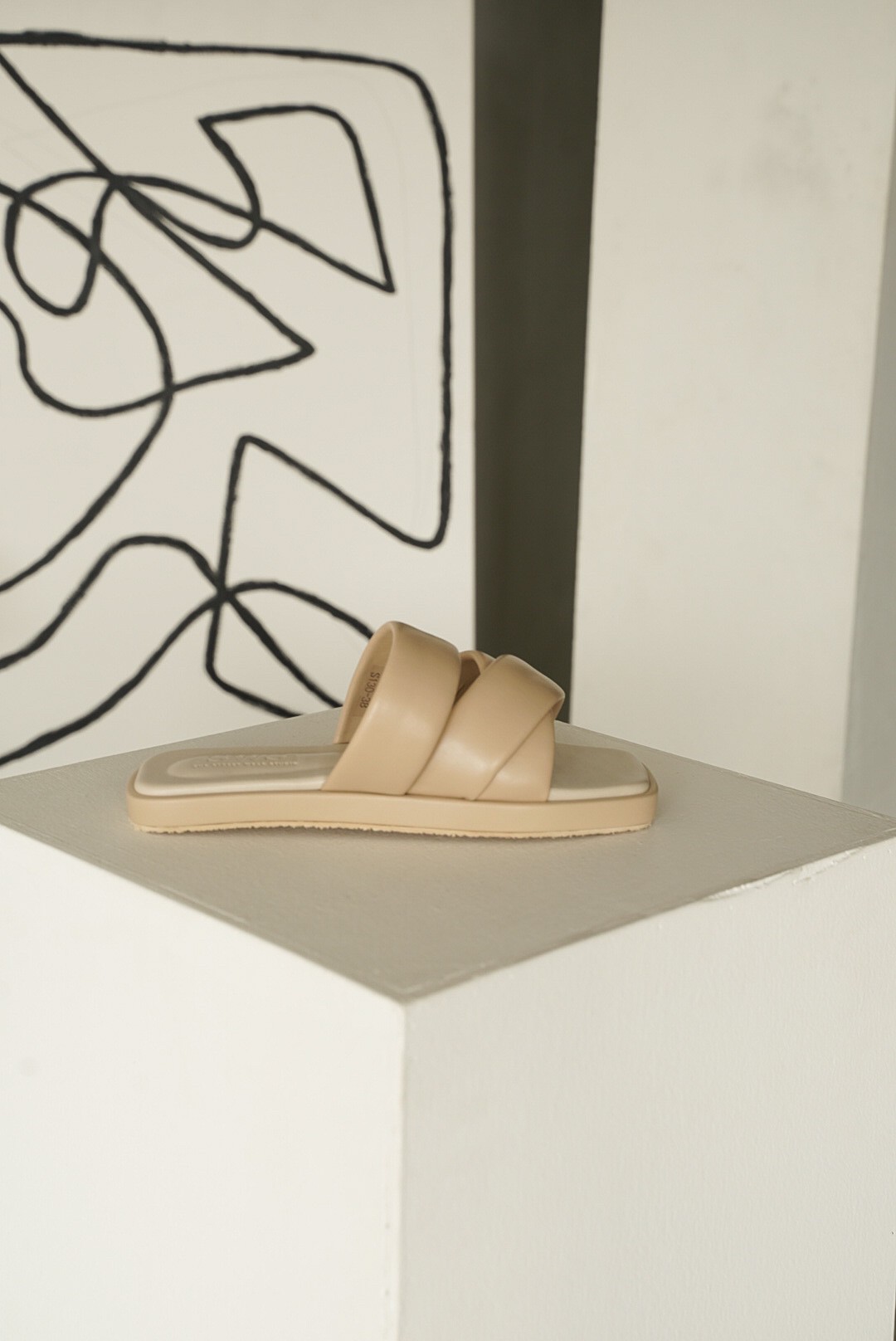 The Street Wear Studio - Ruby Sandal (แนะนำลดไซส์)