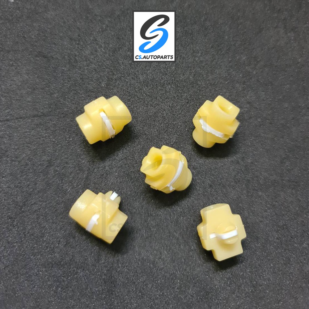 กิ๊บกลอนประตู NISSAN BIGM ยี่ห้อ S.PRY 1 ตัว ll เกรดคุณภาพ ราคา 19 บาท*ส่งฟรี