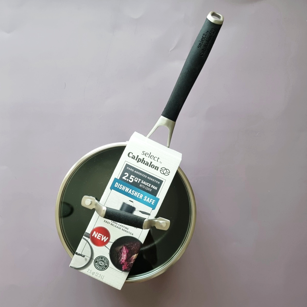 คาลฟาลอน กระทะซอสพร้อมฝา เคลือบนอนสติ๊ก Select by Calphalon™ Hard-Anodized Nonstick 2.5-Quart Sauce Pan with Cover ราคา 5,598 บาท*ส่งฟรี