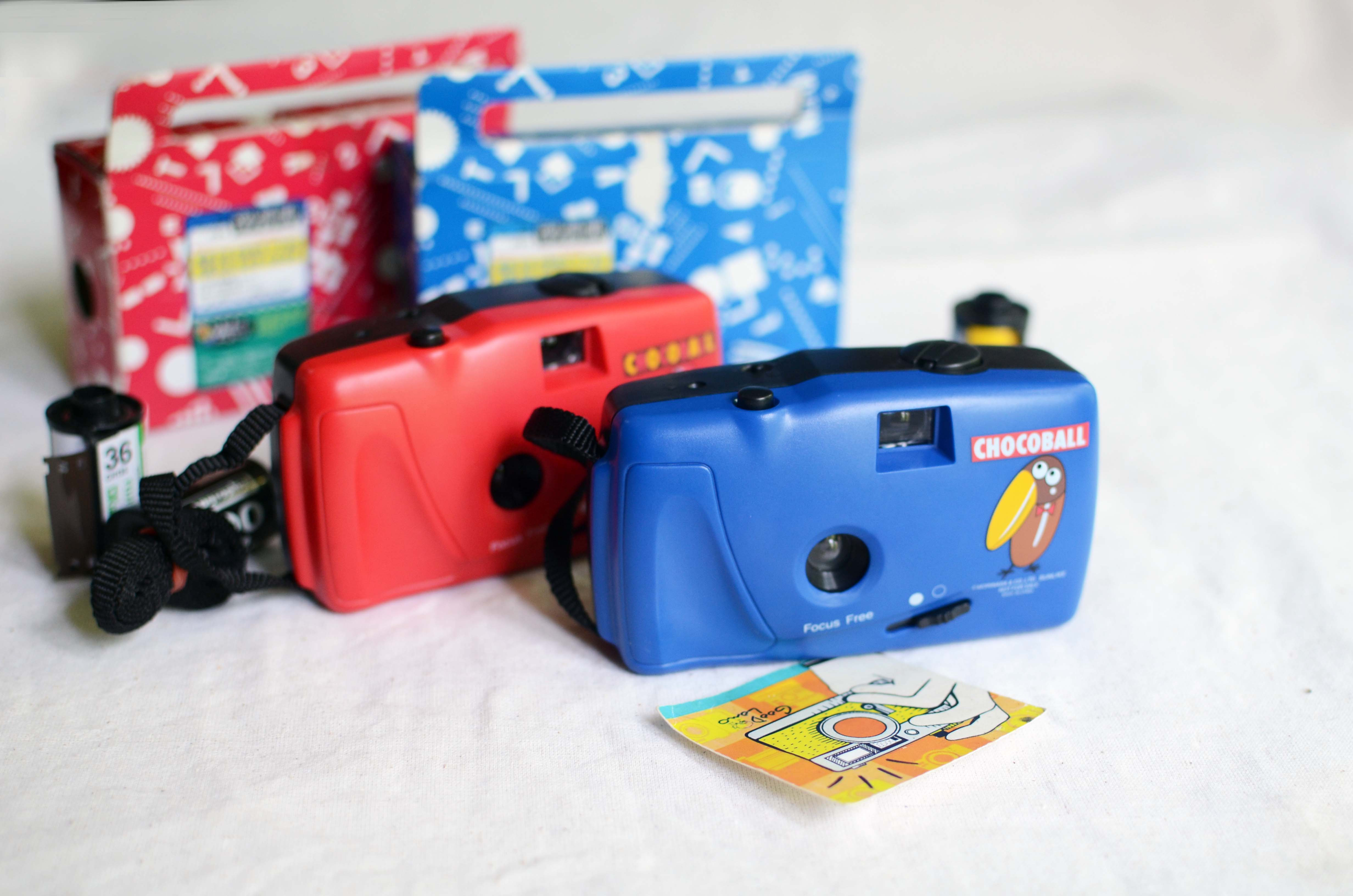 กล้องฟิล์ม กล้องทอย Chocoball สีแดง สีน้ำเงิน