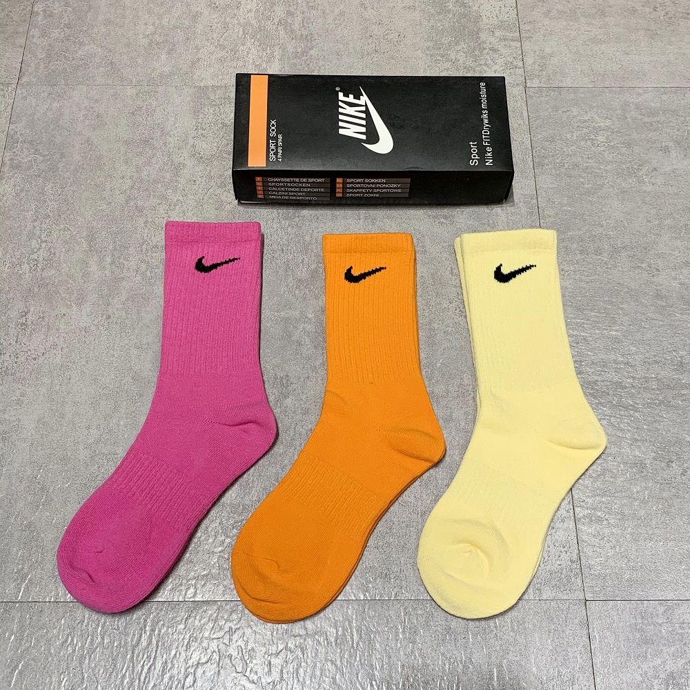 ถุงเท้า Nike ถุงเท้ายาว 101 102 103 (1กล่อง มี 3 คู่)  Unisex ถุงเท้าบาสเก็ตบอลถุงเท้ากีฬาถุงเท้าหลอดถุงเท้าถุงเท้าผ้าฝ้าย