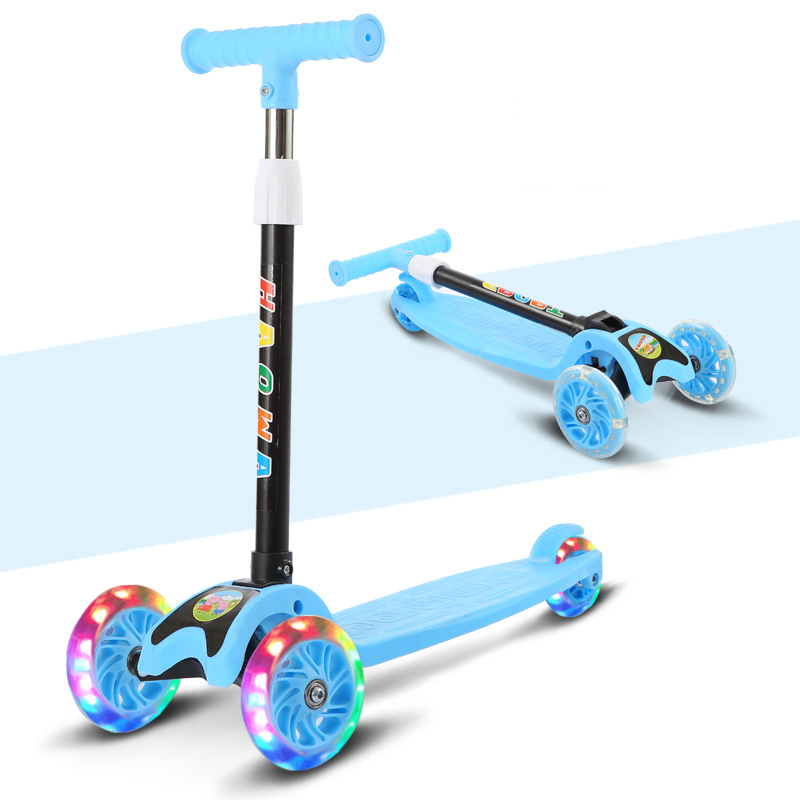 Toy Corner Scooter สกู๊ตเตอร์ 3 ล้อ [ T009 ] ล้อมีไฟ พับเก็บง่าย ช่วยบริหารกล้ามเนื้อขาและช่วยในการทรงตัวของเด็ก ปรับความสูงได้ 4 ระดับ พร้อมส่ง