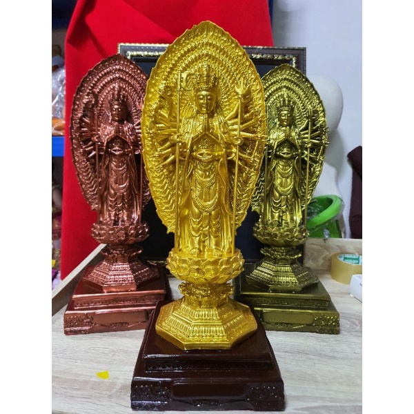 ✨โปรโมชั่นพิเศษ✨ [ทอง] เจ้าแม่กวนอิม พระโพธิสัตว์พันมือ มีหลายสี ผ่านแล้ว สูง 19 นิ้ว อร่ามอลังการสวยมาก มาใหม่ มีของแถมเพียบ พระJR3.4303[ห้ามพลาด] ราคา 2,439 บาท*ส่งฟรี
