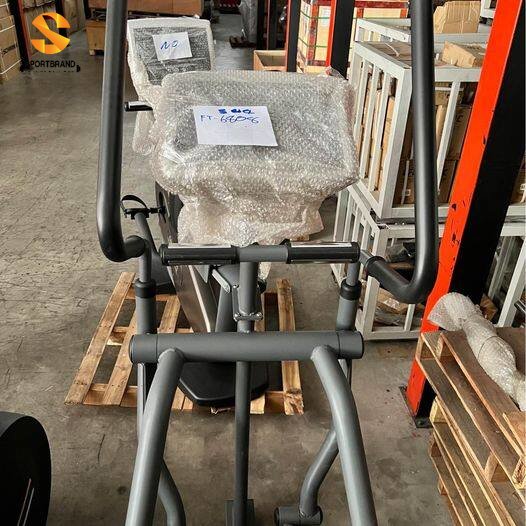 Elliptical Trainer Commercial รุ่น FT-6808LED ตัวโชว์ ราคา 13,900 บาท*ส่งฟรี