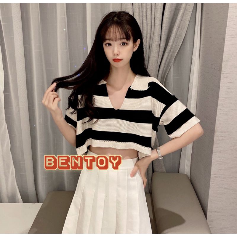 ✺✹❒  Bentoy*พร้อมส่ง*เสื้อครอปคอปกหน้าวีลายทางแขนสั้นสุดฮิตNO.5958-1