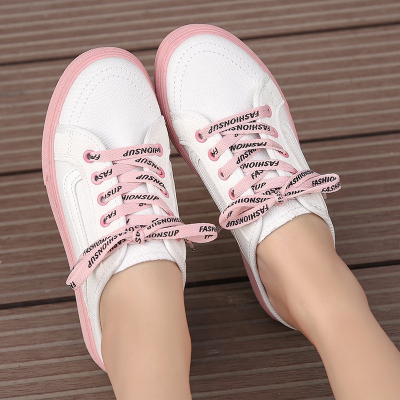 รายละเอียดเพิ่มเติมเกี่ยวกับ New รองเท้าผ้าใบผู้หญิง รองเท้าผ้าใบแฟชั่น ดีไซน์สวยเก๋ ลายเดซี่ รุ่น 3838