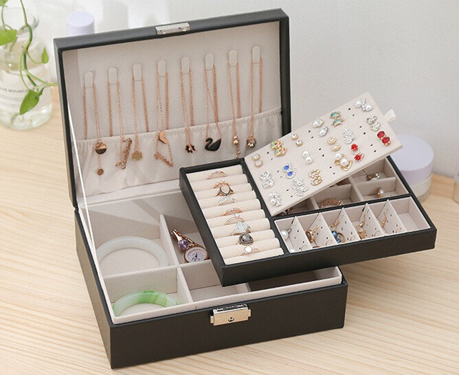 กล่องเครื่องประดับ กล่องใส่เครื่องประดับ ถาด2ชั้น มีตัวล็อก มี2สี JewelryCaseBox