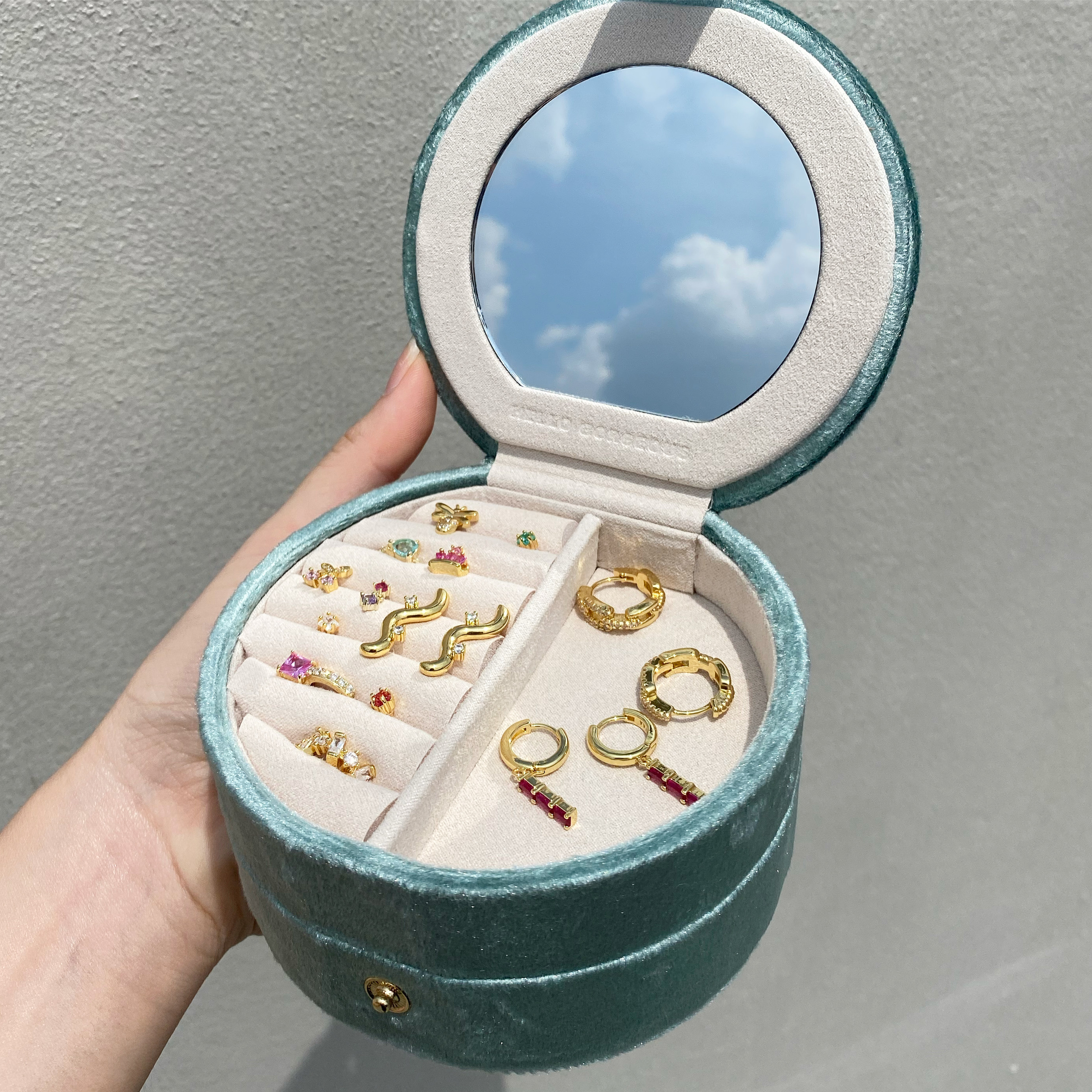 YVIS cake jewelry case กล่องใส่เครื่องประดับ